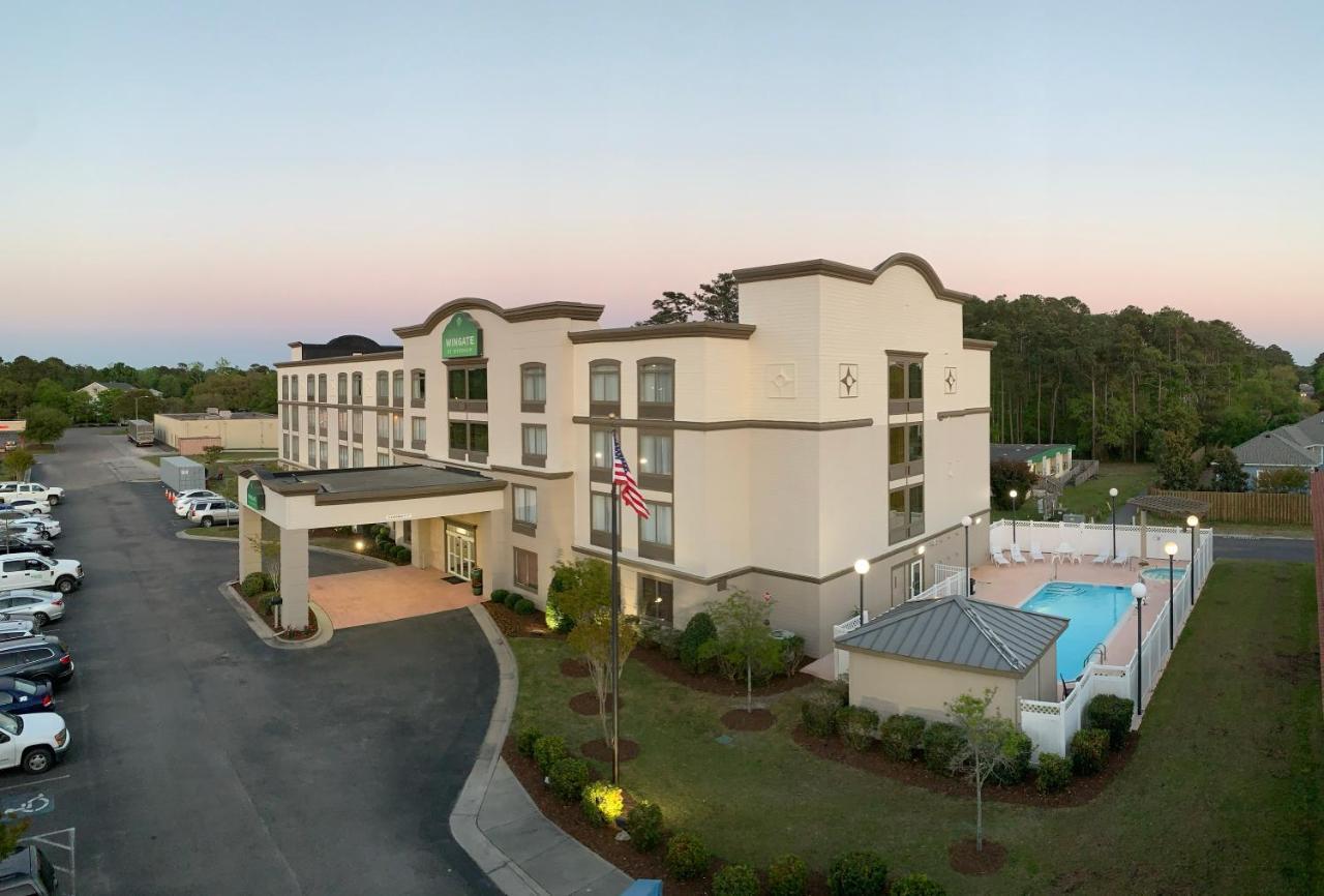 Hotel Wingate By Wyndham Southport Extérieur photo