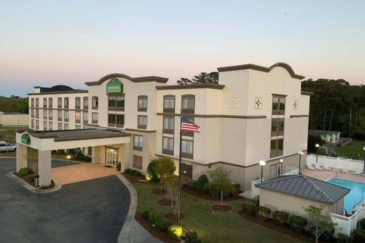 Hotel Wingate By Wyndham Southport Extérieur photo