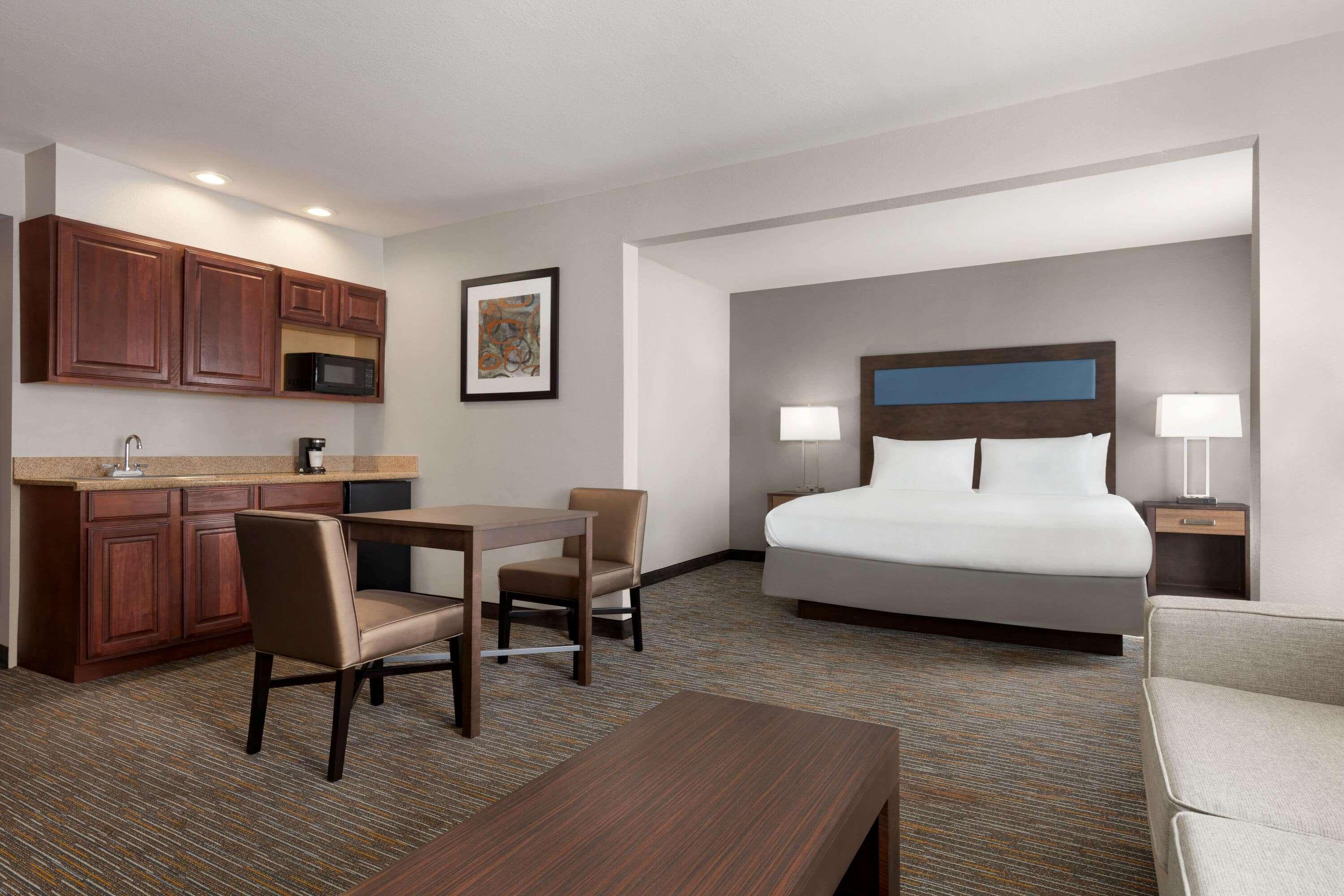 Hotel Wingate By Wyndham Southport Extérieur photo